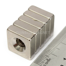 Powerful Suqare Rare Earth Neodymium Magnets 15x15mm with 5mm countersunk Hole